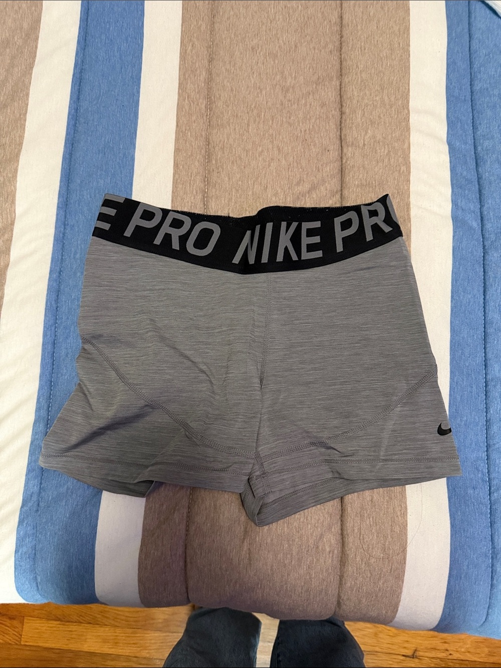 Nike Pro Grey Women's Training Bike Shorts with Branded Waistband